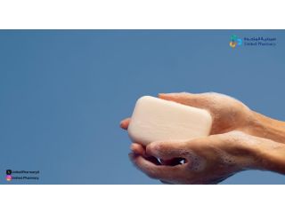 صابون لغسل الوجه بمكونات طبيعية لتنظيف عميق ومنع الجفاف